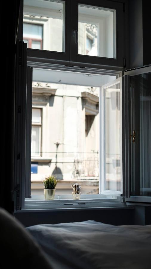 Mint Boutique Studio Apartments 2 자그레브 외부 사진